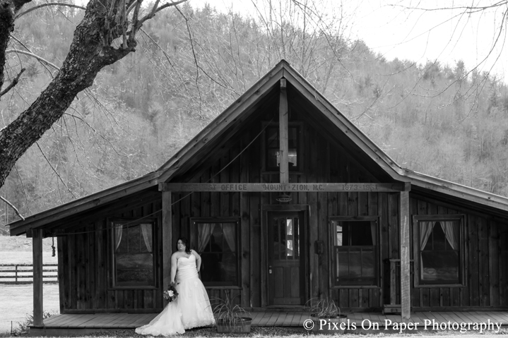 pixels-on-paper_shanna_ethan_boone_photographers-wilkes_wilkesboro_wedding_nc mountain wedding_rusticwedding_pinterest wedding_nc mountains_wedding photography_wedding photos_creative photography_high country wedding_photography in nc_photo