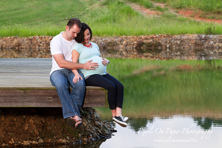 Mathis Maternity Photography, Family portrait photography by Wilkesboro NC Photographers Pixels On Paper photo