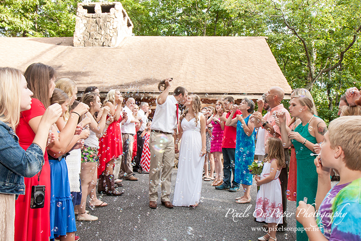 pixels-on-paper_tevepaugh_boone_photographers-wilkes_wilkesboro_wedding_nc mountain wedding_rustic_wedding_outdoor_wedding_nc mountains_wedding photography_wedding photos_creative photography_high country wedding_photography in nc_photo