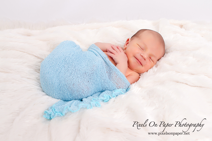 Pixels On Paper Family Photographers, Baby Pictures Newborn Photography Photo Family Portrait Photography Photo