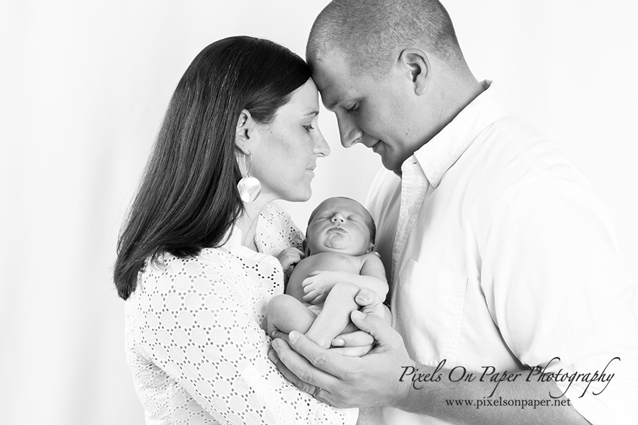 Pixels On Paper Family Photographers, Baby Pictures Newborn Photography Photo Family Portrait Photography Photo