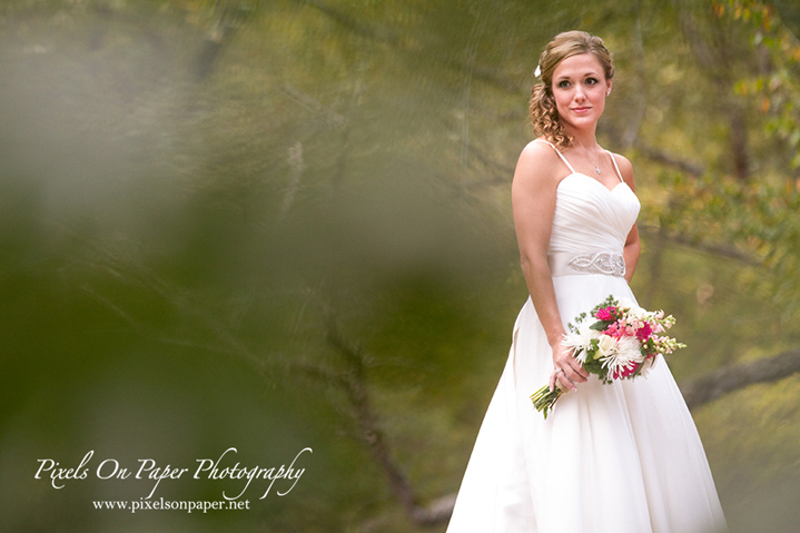 Moffitt Elkin Creek Vineyard Wedding Photo by Pixels On Paper. Boone, Blowing Rock, Asheville, Wilkes, Winston Salem Wedding Photographers