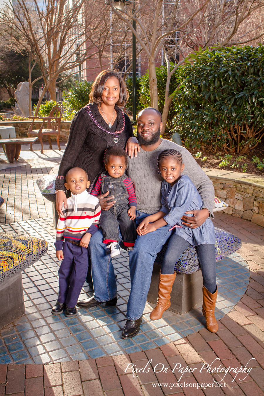 pixels on paper charlotte nc outdoor family portrait photographers photo