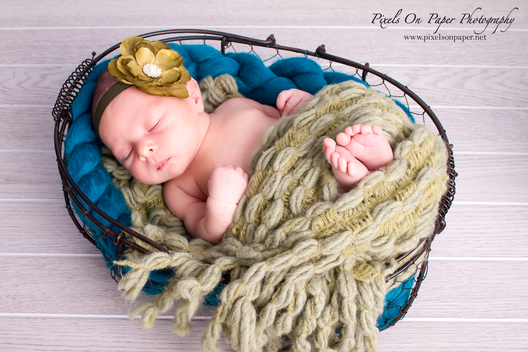 Newborn Photography by Pixels On Paper Portrait Photography photo