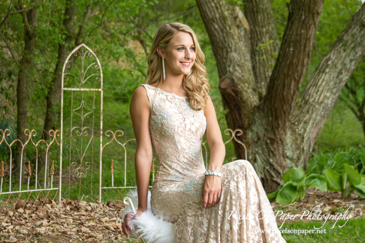 Souther Prom portrait photography by Wilkesboro NC portrait Photographers Pixels On Paper photo