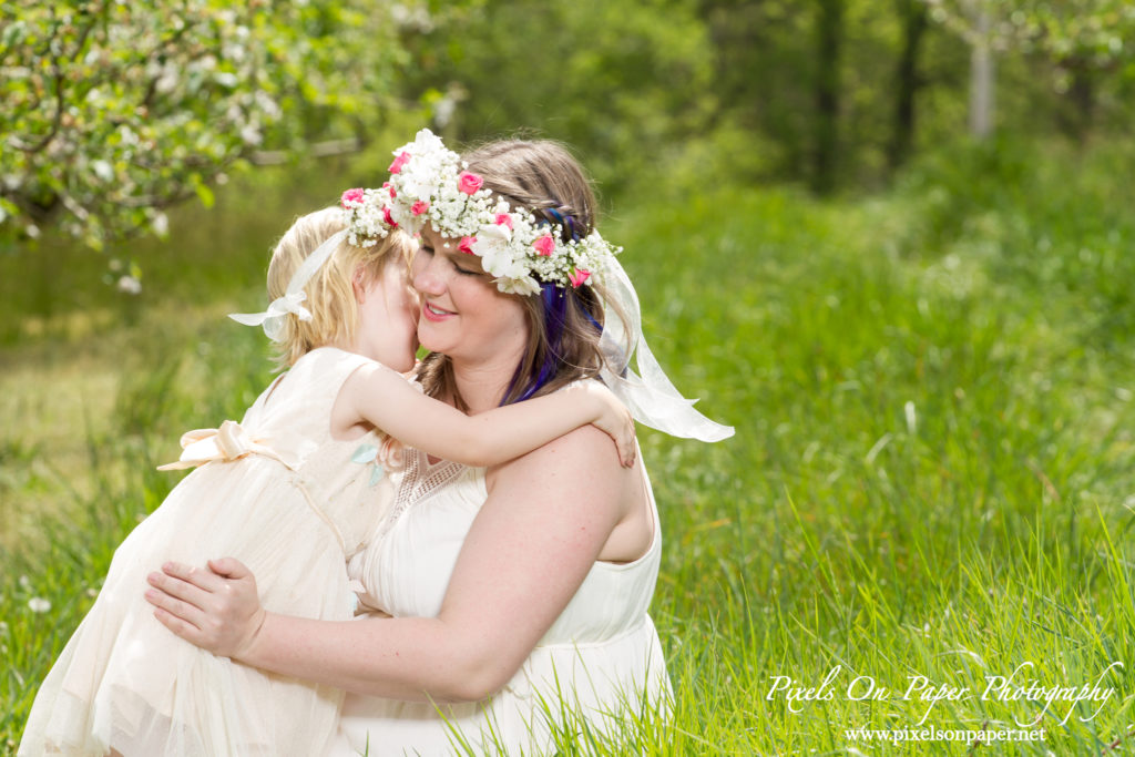 Minick Outdoor Maternity Portrait Photography