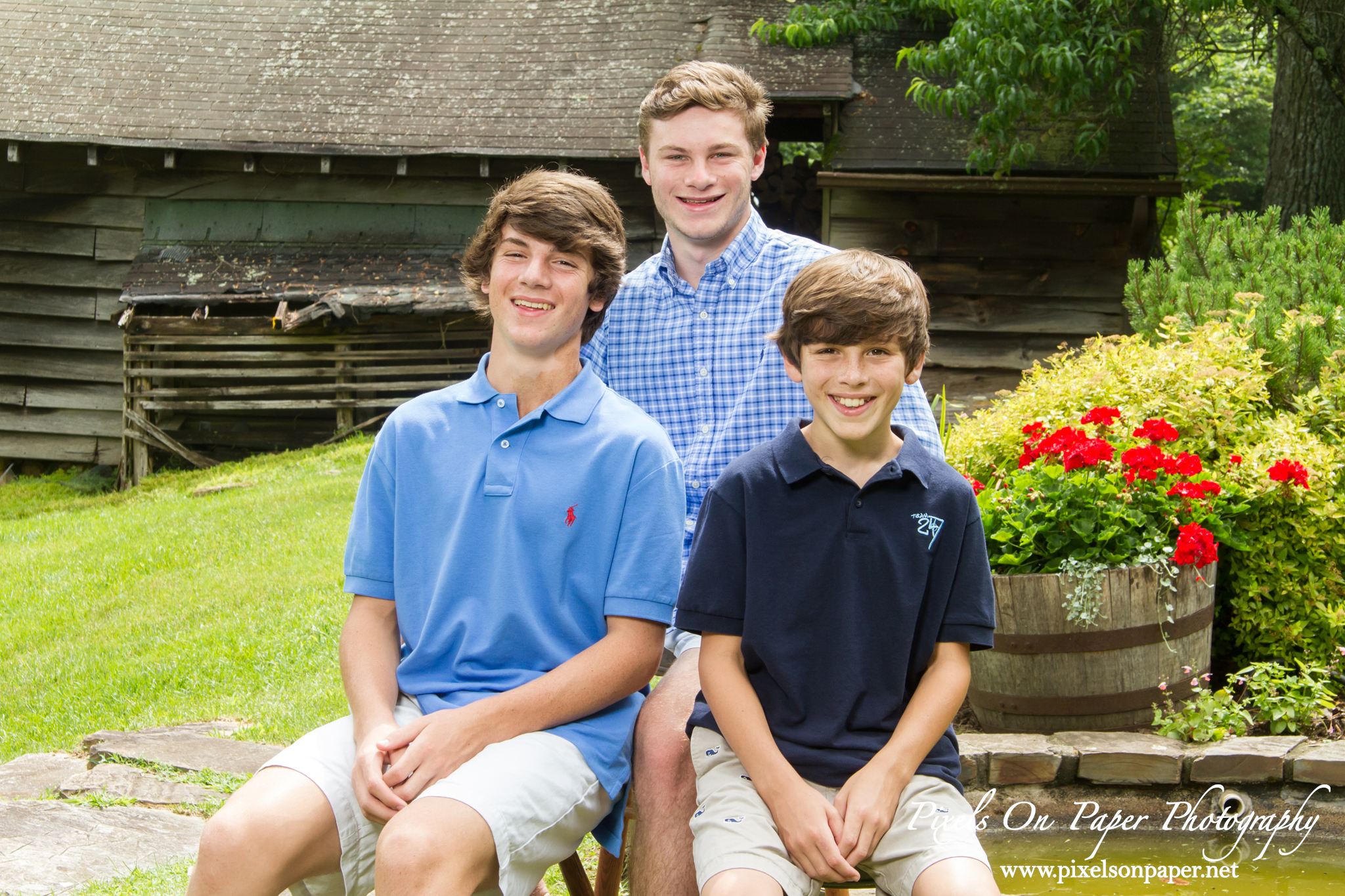 Roaring Gap NC family outdoor portrait photos by Pixels On Paper Wilkesboro NC Photographers photo