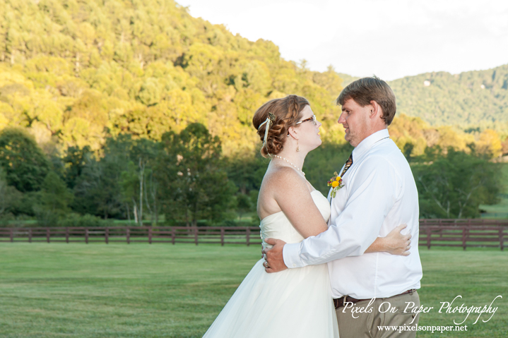 haley and cody |boone nc wedding photographer | river run farm | valle crucis | blowing rock | pixels on paper wedding photographers photo