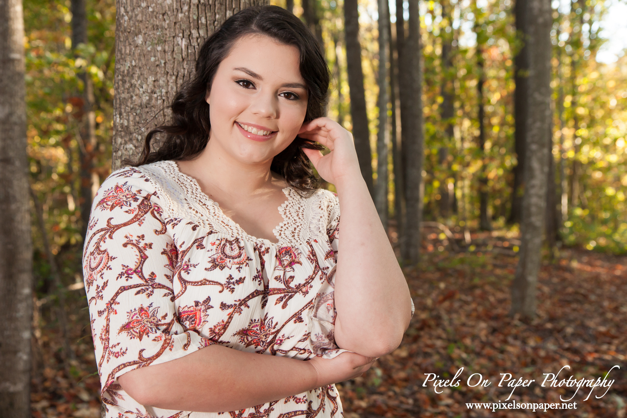 Katie Waddell Outdoor Senior Pictures by Pixels On Paper Senior Photographer Wilkesboro NC photo