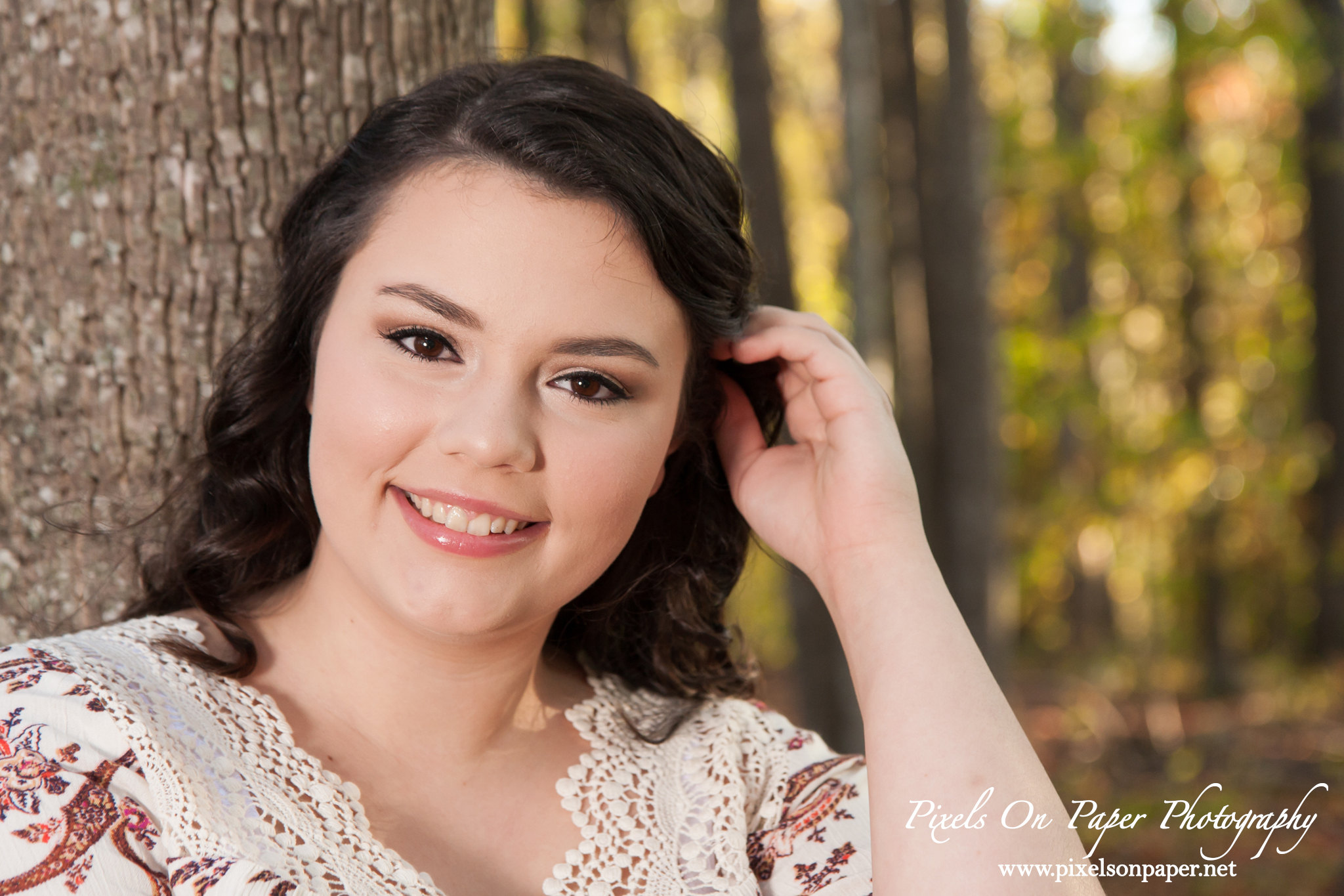 Katie Waddell Outdoor Senior Pictures by Pixels On Paper Senior Photographer Wilkesboro NC photo