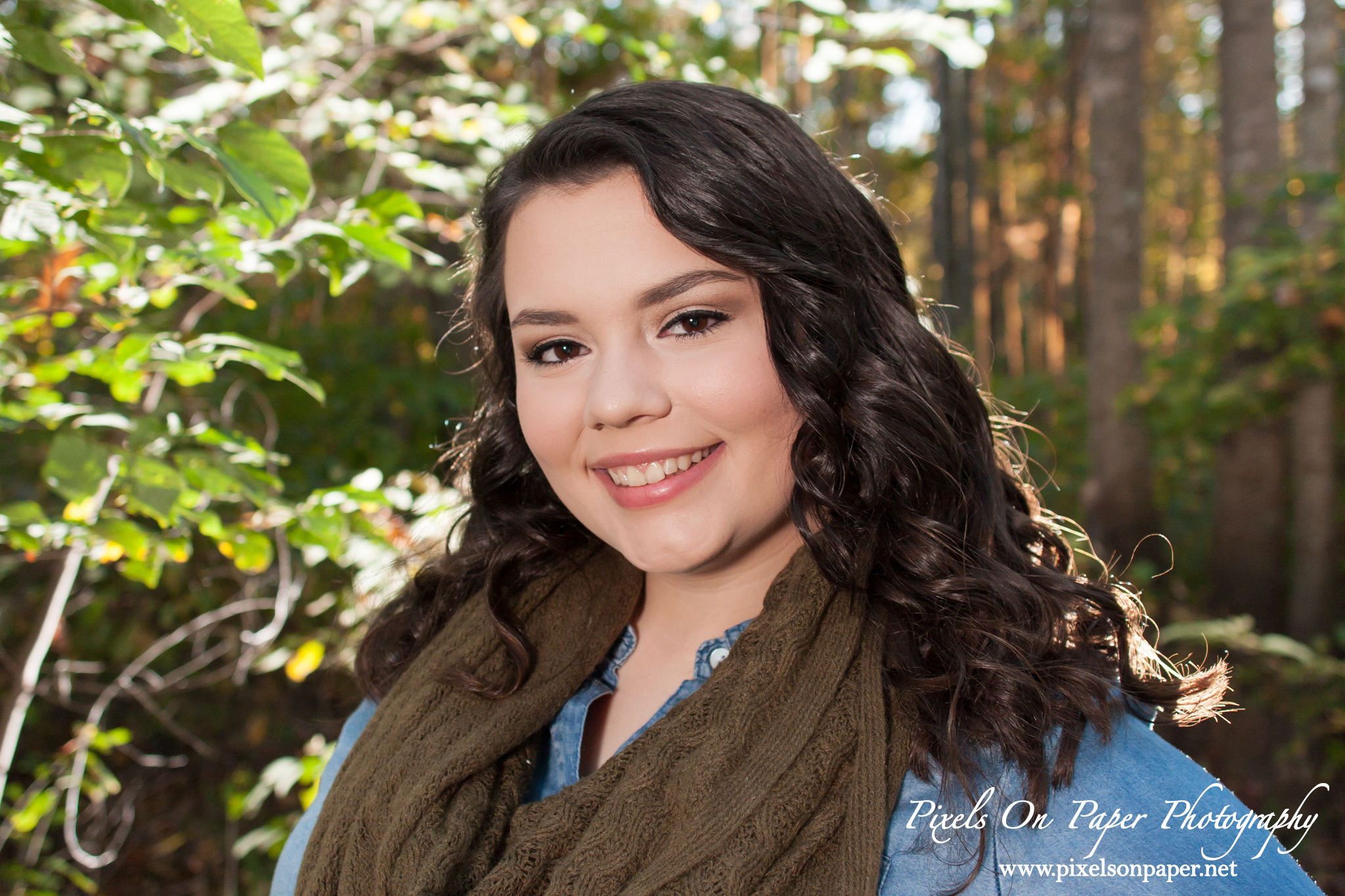 Katie Waddell Outdoor Senior Pictures by Pixels On Paper Senior Photographer Wilkesboro NC photo