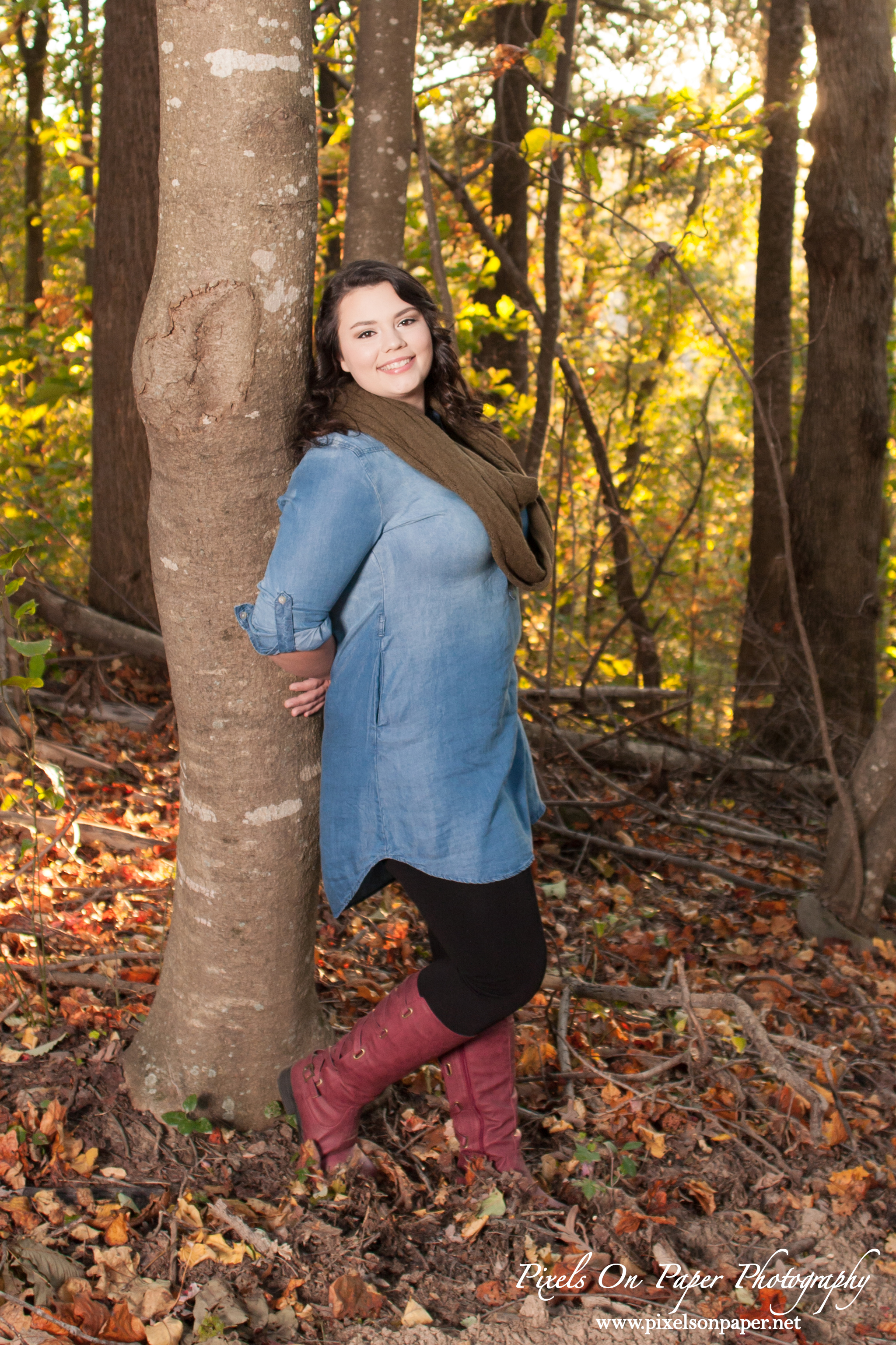 Katie Waddell Outdoor Senior Pictures by Pixels On Paper Senior Photographer Wilkesboro NC photo