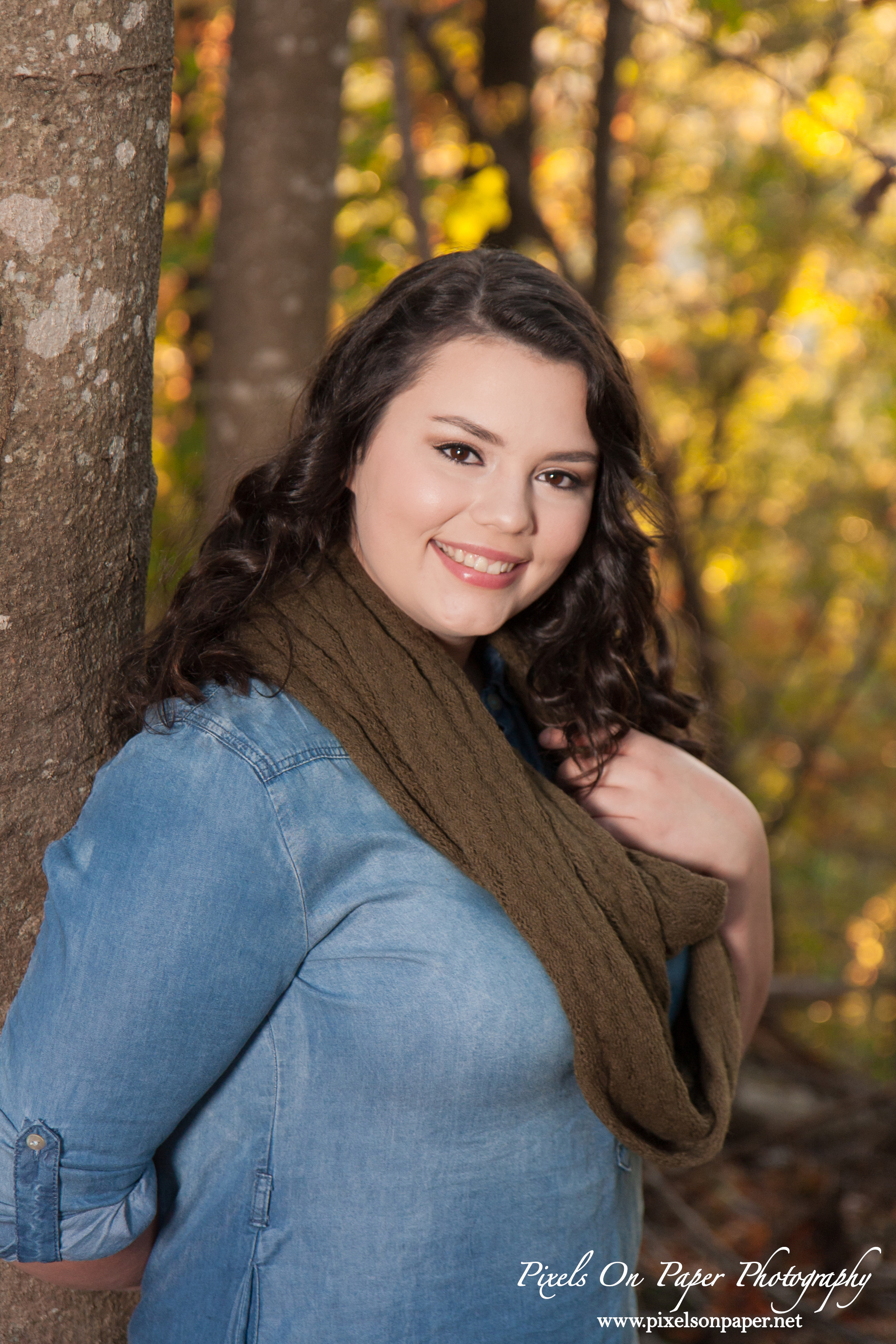 Katie Waddell Outdoor Senior Pictures by Pixels On Paper Senior Photographer Wilkesboro NC photo