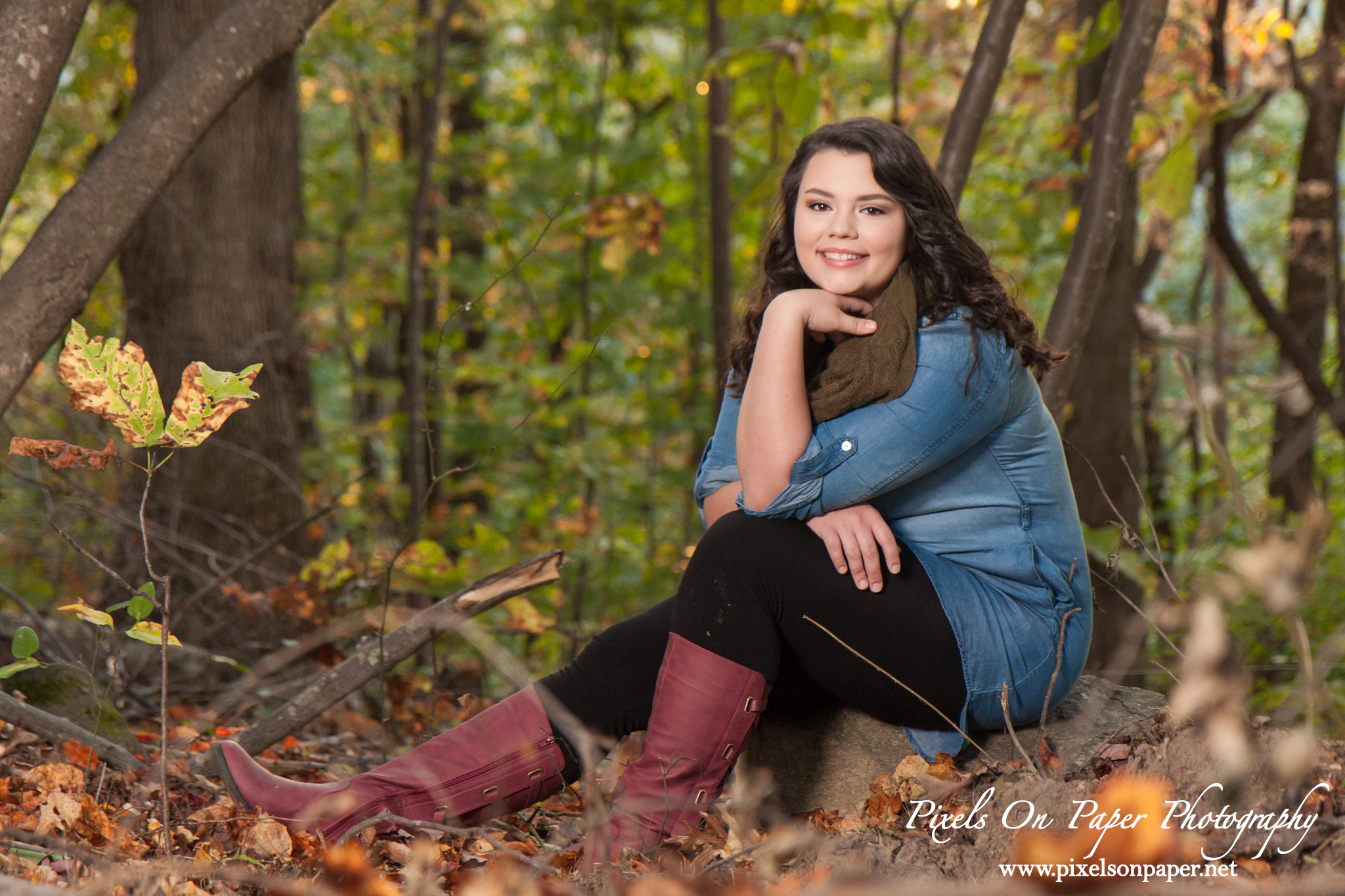 Katie Waddell Outdoor Senior Pictures by Pixels On Paper Senior Photographer Wilkesboro NC photo