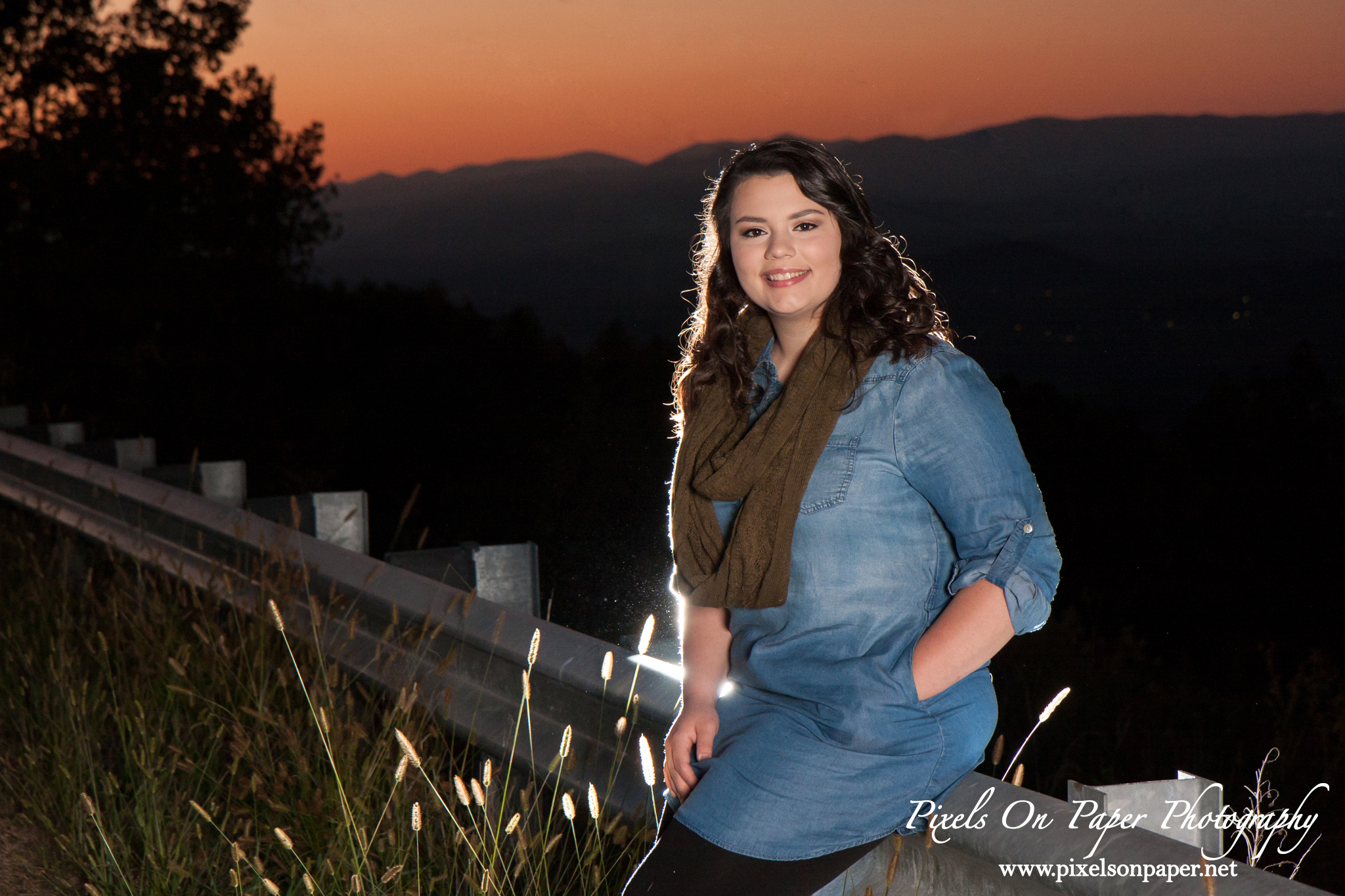 Katie Waddell Outdoor Senior Pictures by Pixels On Paper Senior Photographer Wilkesboro NC photo