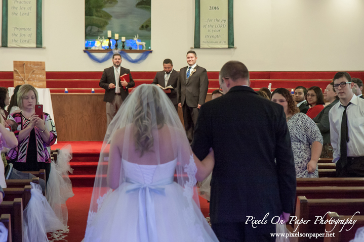 Orozco Elkin NC wedding photography pictures by Wilkesboro Photographers Pixels On Paper photo