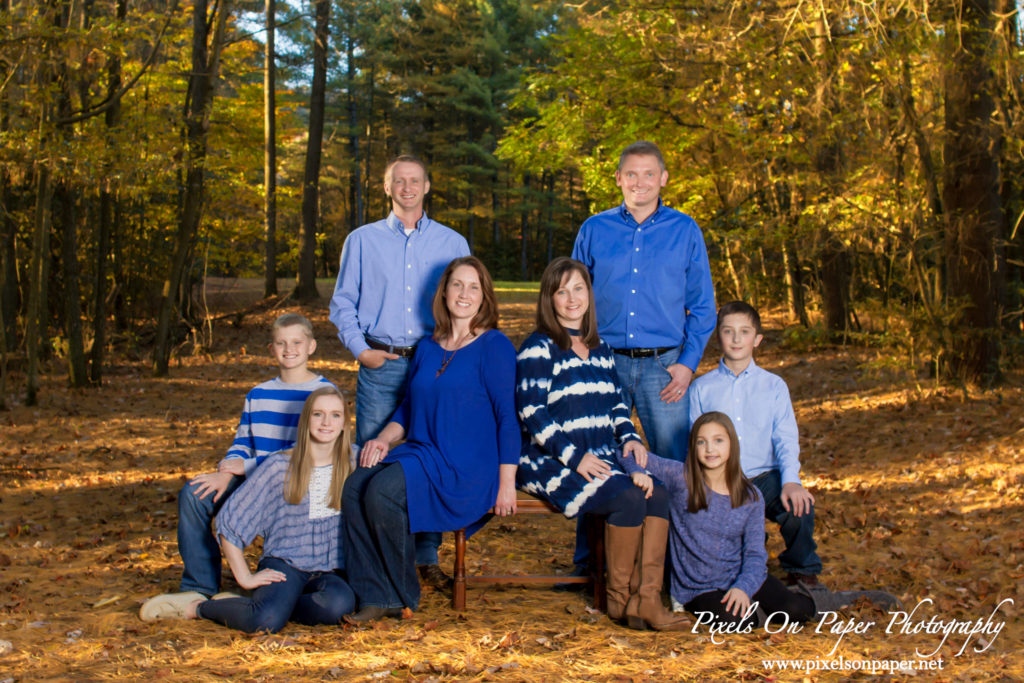 wilkesboro nc outdoor family portrait pixels on paper photography photo
