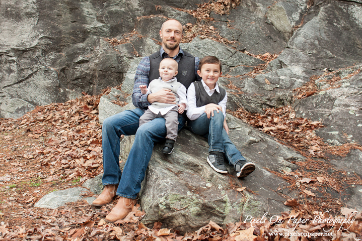 outdoor family portraits lenior nc by pixels on paper wilkesboro photographers family pictures child photos portrait photography photo