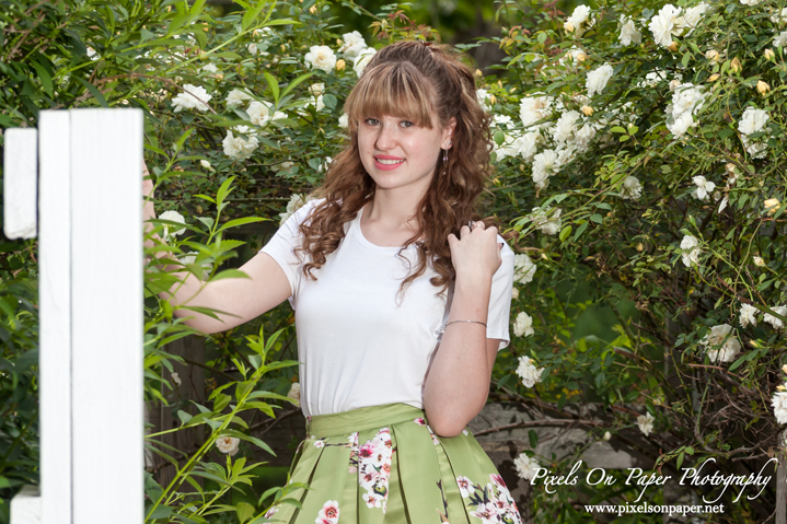 Allison's Outdoor Senior Portraits by Wilkesboro NC photographers Pixels On Paper photo