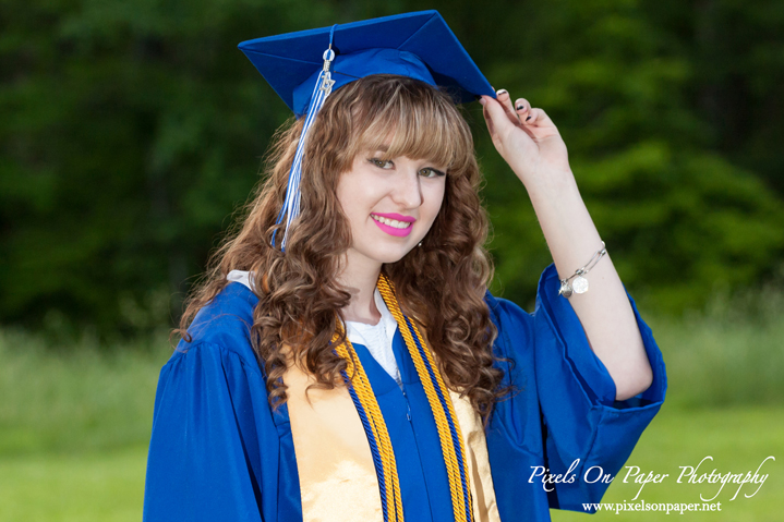 Allison's Outdoor Senior Portraits by Wilkesboro NC photographers Pixels On Paper photo