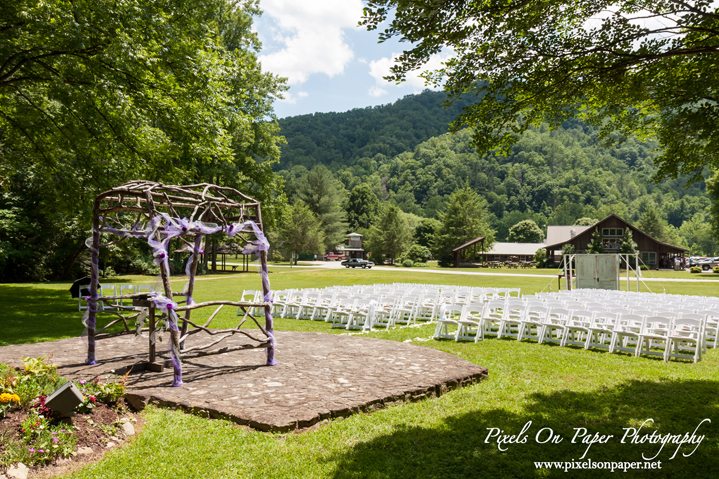 Katie Vance and Patrick Carlson Leatherwood Mountain Resort Wedding. Pixels On Paper Wilkesboro, Boone, Blowing Rock NC Photographers Photo. 