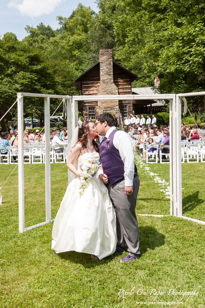 Katie Vance and Patrick Carlson Leatherwood Mountain Resort Wedding. Pixels On Paper Wilkesboro, Boone, Blowing Rock NC Photographers Photo. 