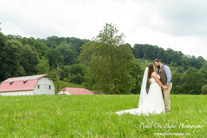 Roberts Jefferson NC Outdoor Mountain Wedding Photo by Pixels On Paper Photography Wilkesboro Boone Blowing Rock West Jefferson NC Wedding Photographers photo