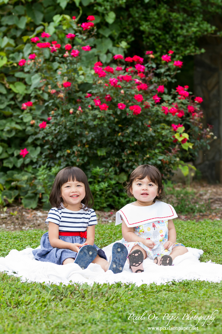 Hon family outdoor portrait Dobson NC Pixels On Paper family photographers photo