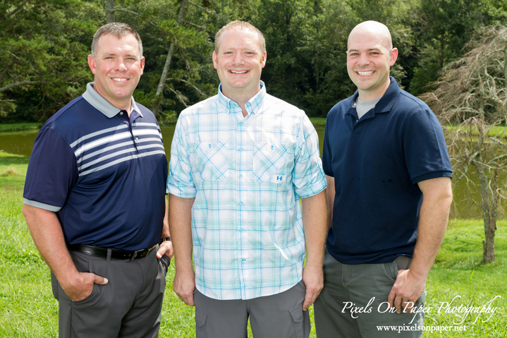 family outdoor portrait photography pixels on paper wilkesboro, boone, blowing rock, jefferson nc photographers photo