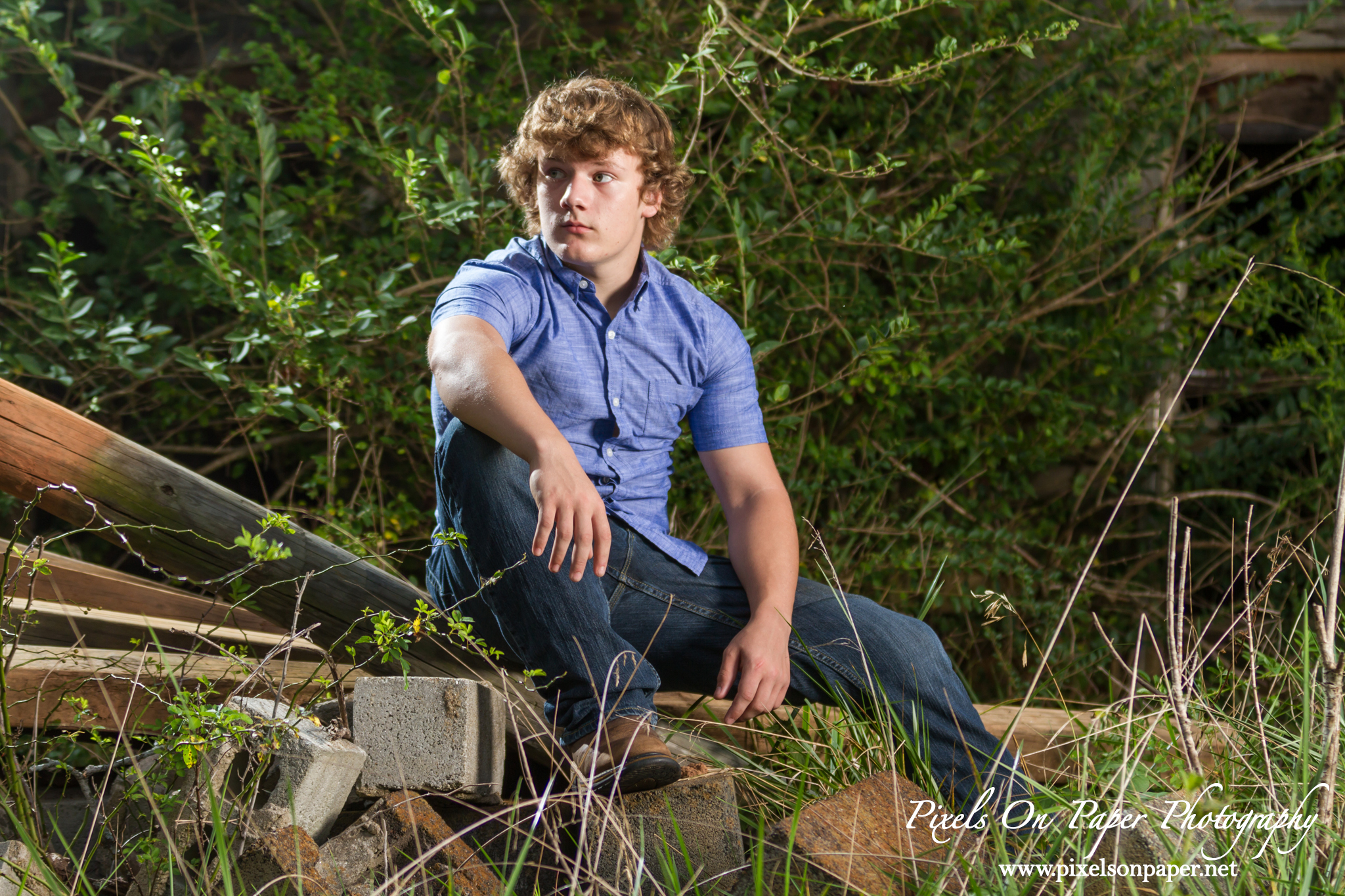 Wilkesboro, Elkin, Hamptonville NC Outdoor Male Senior Portrait Photography Pixels On Paper Photographers Photo