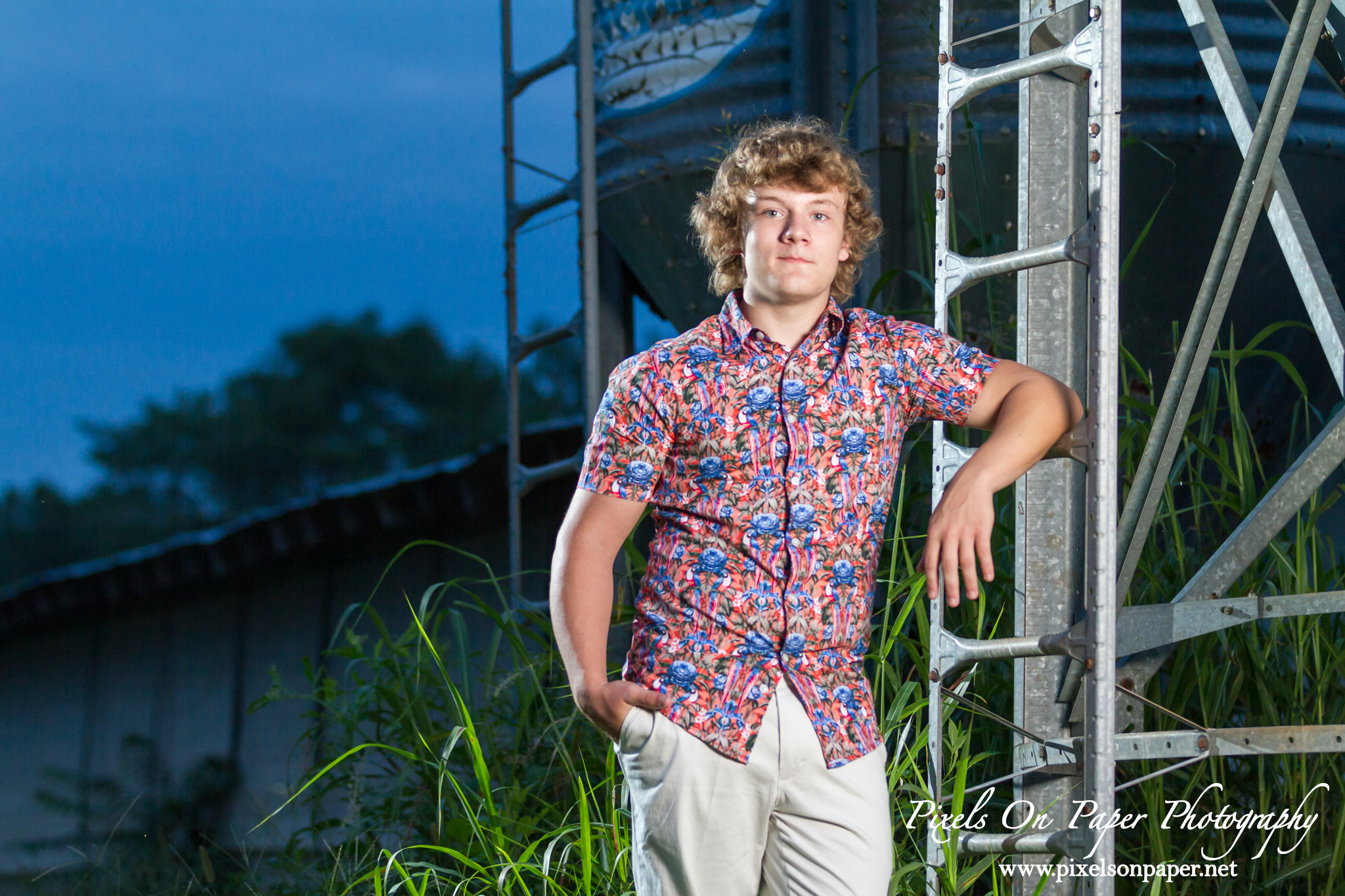 Wilkesboro, Elkin, Hamptonville NC Outdoor Male Senior Portrait Photography Pixels On Paper Photographers Photo