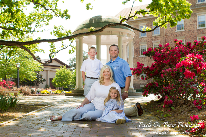 Meade Family Pixels On Paper Photographers Pictures Outdoor UNC Chapel Hill Portrait photo