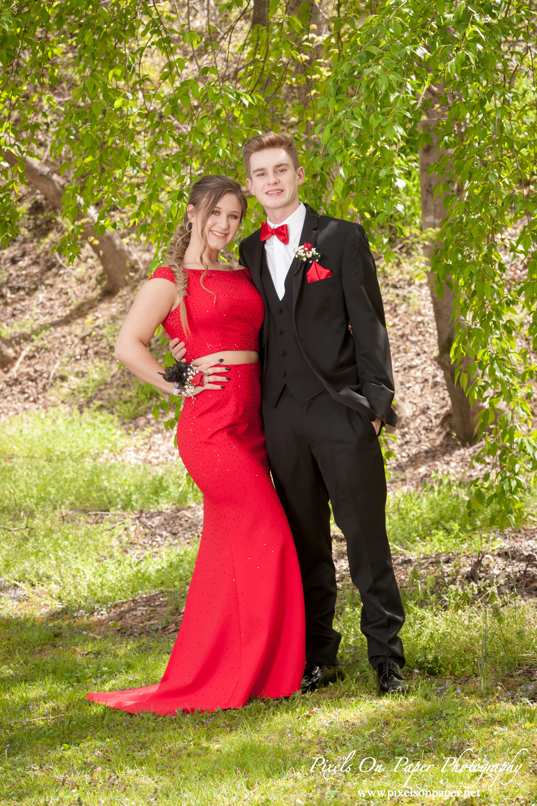 Pixels On Paper Photography Amber Souther prom portrait photography photo