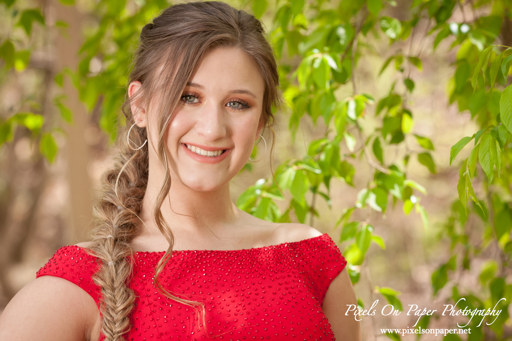 Pixels On Paper Photography Amber Souther prom portrait photography photo