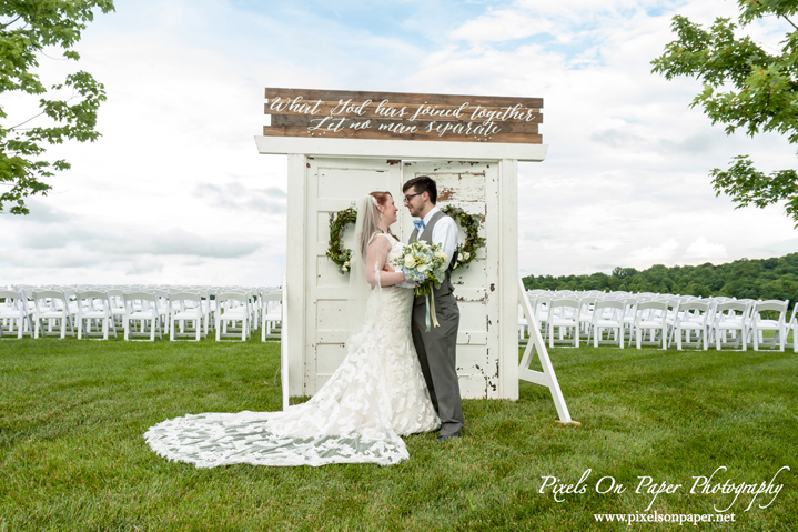 Pixels On Paper Wedding Photographers Gambill Estate Outdoor Wedding Photo