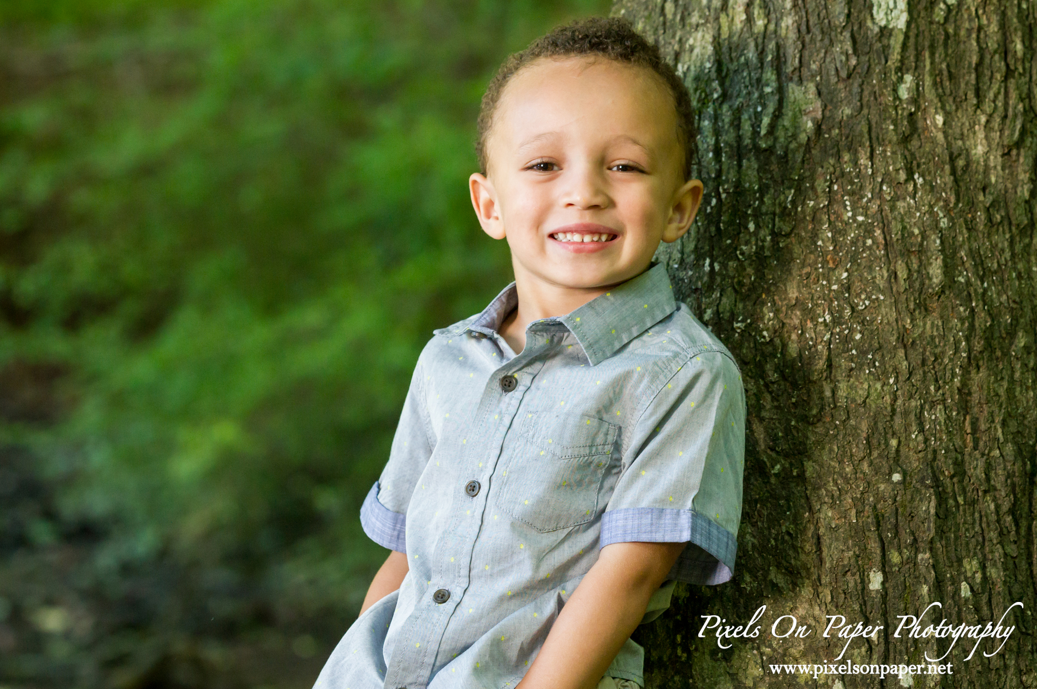 Ellis Family Outdoor Portraits by Wilkesboro NC Photographers, Pixels On Paper Photography Photo