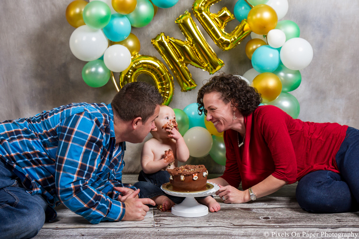 one year cake smash photographers photo