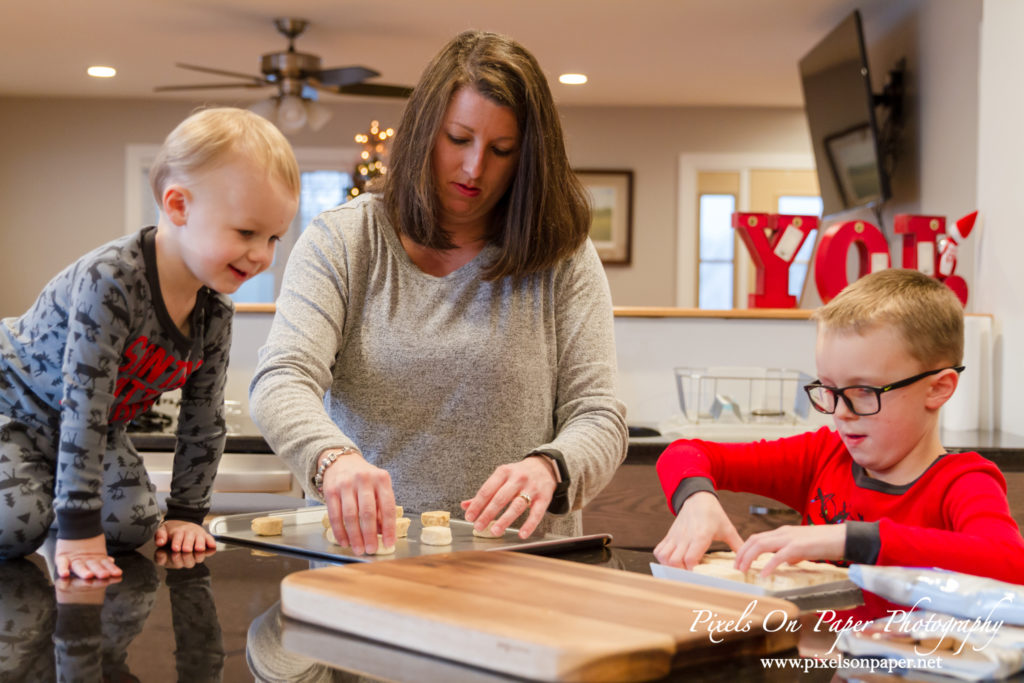 Pixels On Paper Photography Wilkesboro NC photographers Andrews Family Christmas In Home Portrait Photos