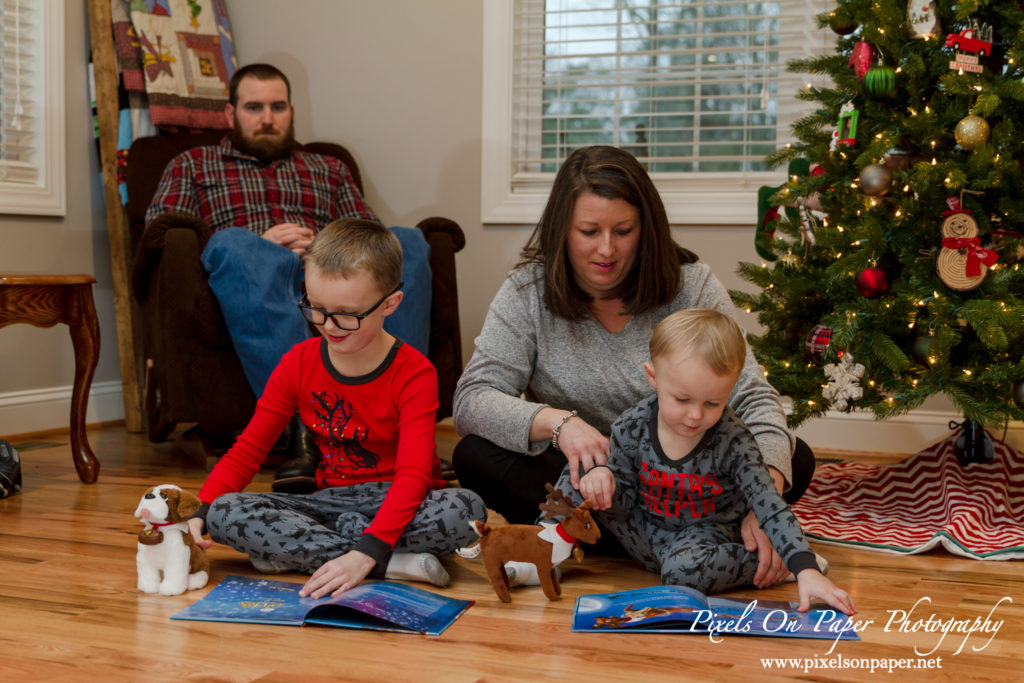 Pixels On Paper Photography Wilkesboro NC photographers Andrews Family Christmas In Home Portrait Photos