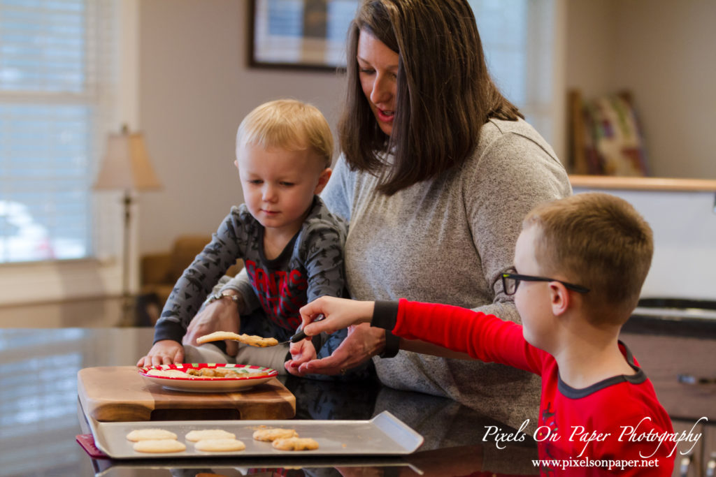 Pixels On Paper Photography Wilkesboro NC photographers Andrews Family Christmas In Home Portrait Photos