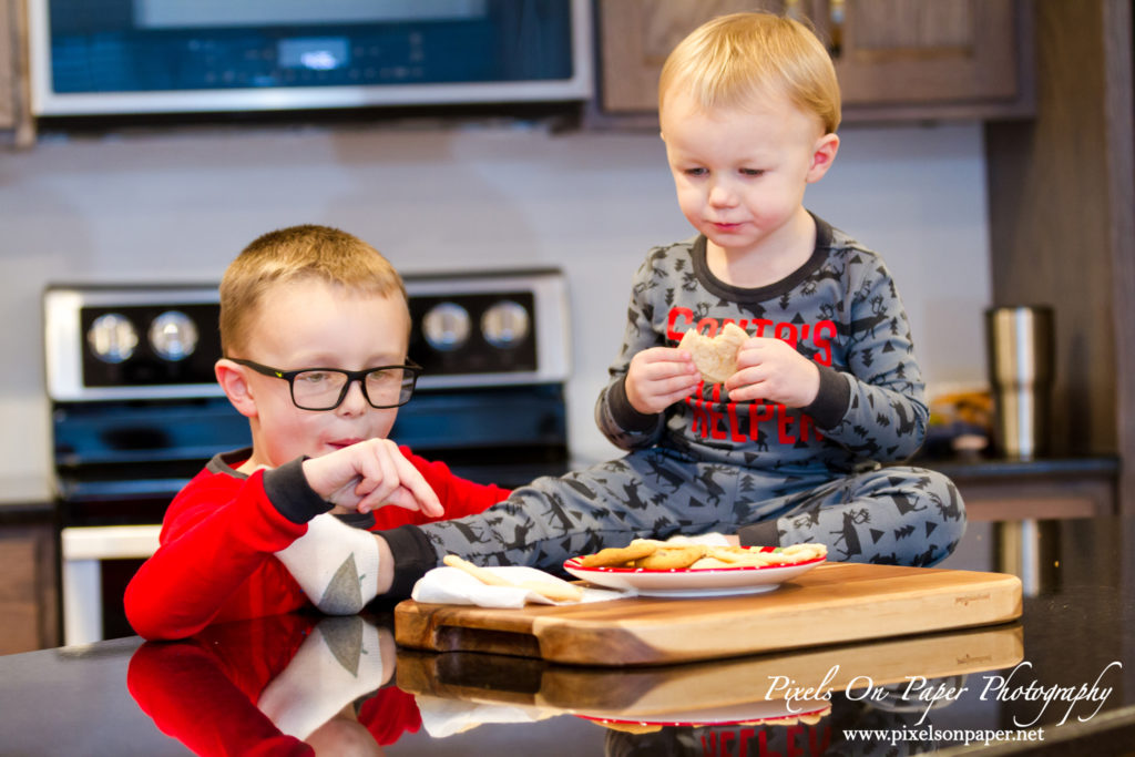 Pixels On Paper Photography Wilkesboro NC photographers Andrews Family Christmas In Home Portrait Photos