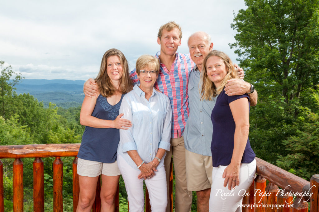 Reid family Pixels On Paper Boomer NC outdoor portrait photographers photo