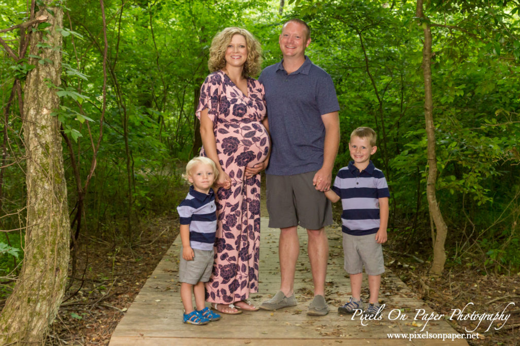 york family outdoor maternity portrait photo