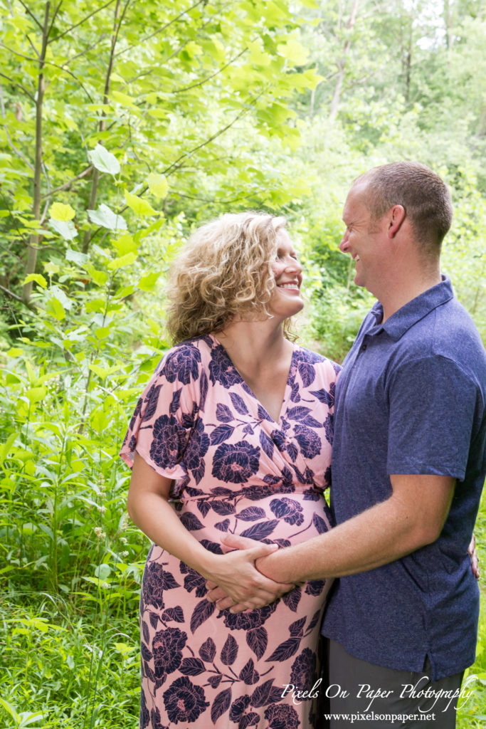 york family wilkesboro nc outdoor maternity portrait photo