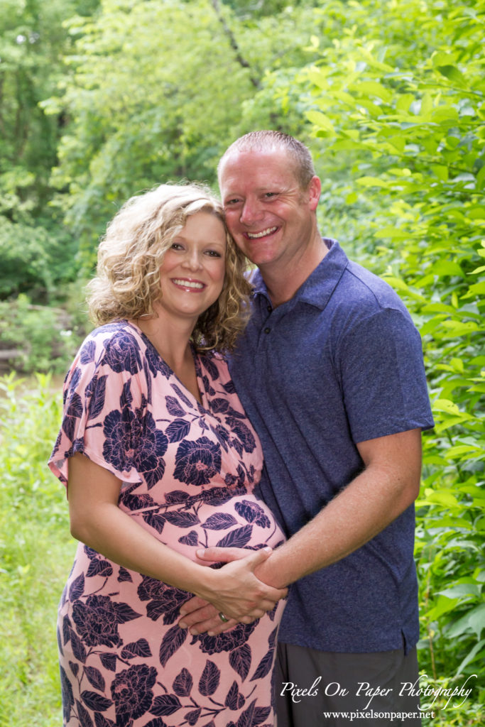 york family wilkesboro nc outdoor maternity portrait photo