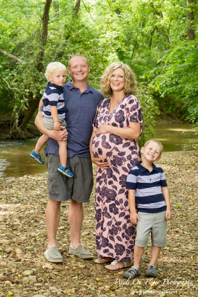 york family wilkesboro nc outdoor maternity portrait photo