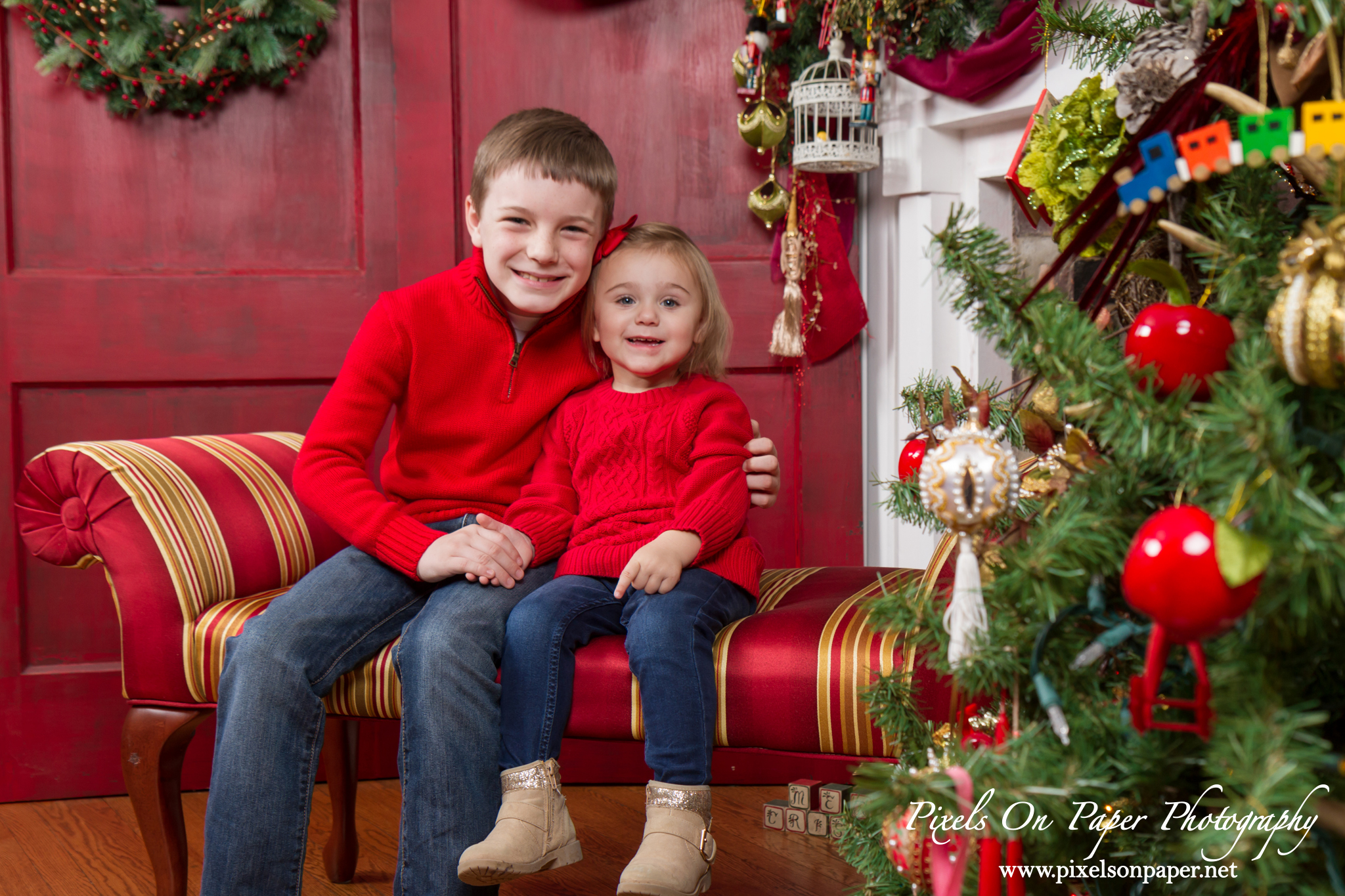 Pixels On Paper Photographers Harrison Family 2019 Christmas Portrait Photo