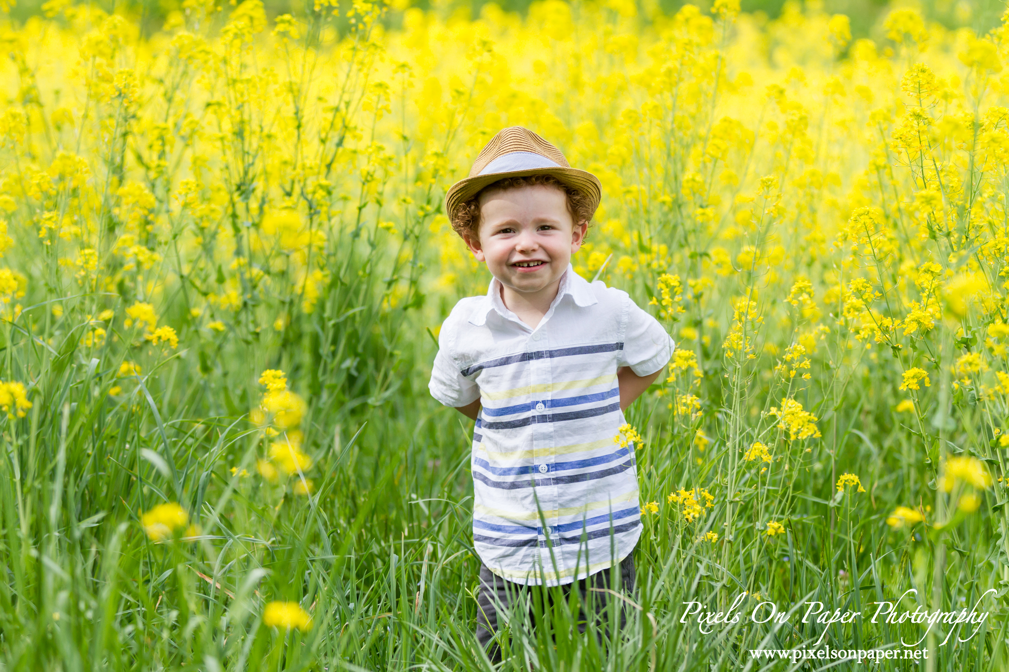 Case family outdoor Spring portrait photos by Pixels On Paper Photography