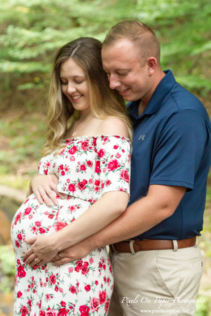 Triplett family Lenoir NC outdoor maternity portrait photo