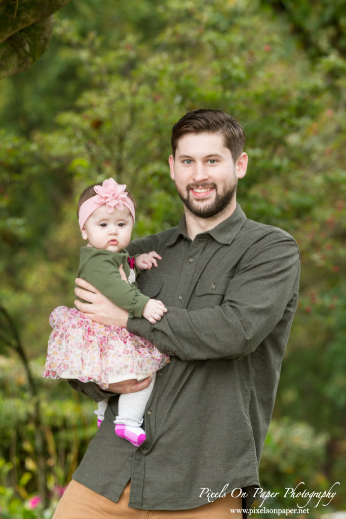 Absher family outdoor portrait photos Wilkesboro NC Photographers